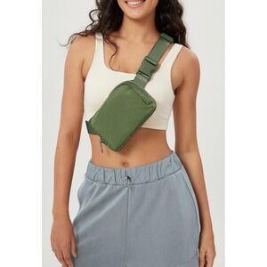 ✨ Green Nylon Waterproof Adjustable Belt Bag Sport Crossbody Travel ✨
